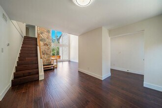 8402 Alta Mesa in Austin, TX - Building Photo - Building Photo