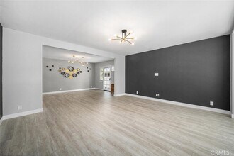 611 W Broadway in Anaheim, CA - Building Photo - Building Photo