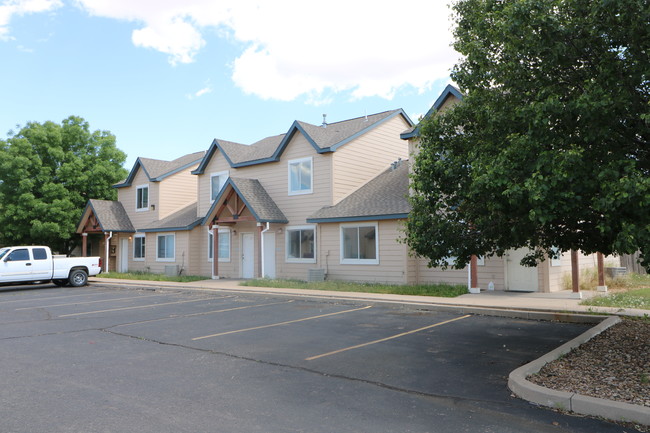 Main Street Townhomes in Clovis, NM - Building Photo - Building Photo