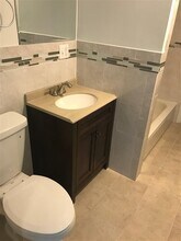 25 4th St, Unit 2 in Medford, MA - Building Photo - Building Photo