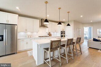 22405 Claude Moore Dr in Ashburn, VA - Building Photo - Building Photo