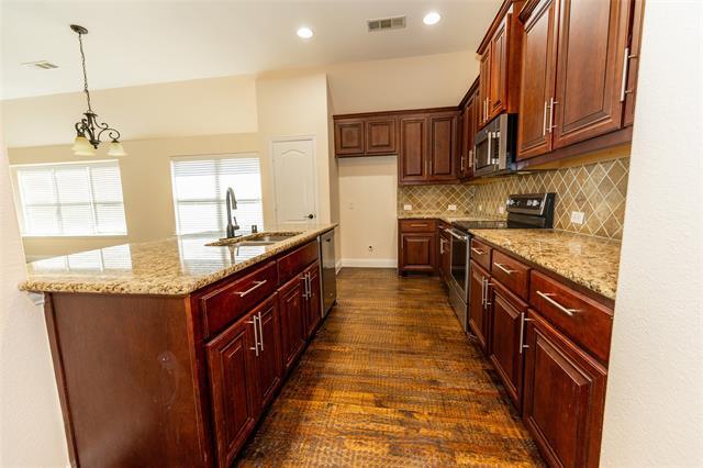 2105 Burke Dr in Princeton, TX - Building Photo - Building Photo