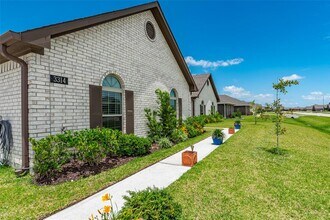 3314 Bastian Rd in Dickinson, TX - Building Photo - Building Photo