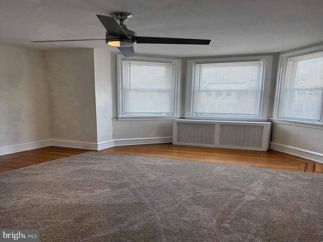 property at 5450 Diamond St