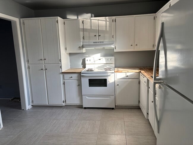 400 Advocate Ct in Newport News, VA - Building Photo - Building Photo