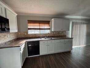 10094 Chariden Dr in Cordova, TN - Building Photo - Building Photo