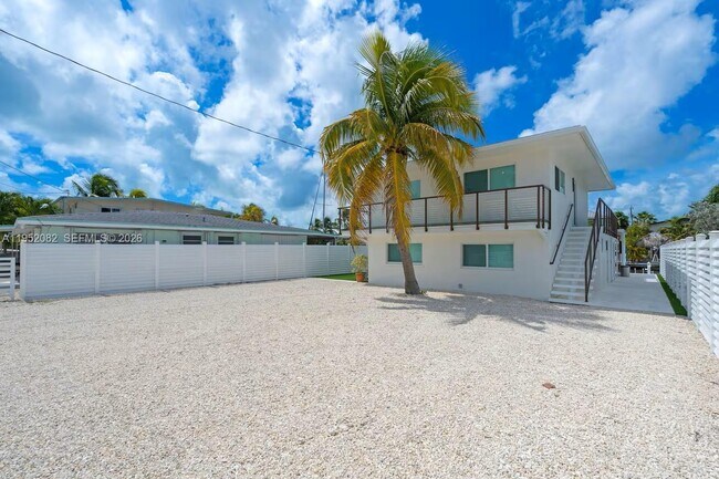 125 Gardenia St in Tavernier, FL - Building Photo - Building Photo