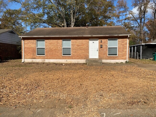 property at 19 Rolling Meadows Dr