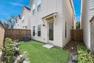 6018 Knox St in Houston, TX - Building Photo - Building Photo