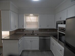 7009 Kingsbury Dr in Dallas, TX - Building Photo - Building Photo