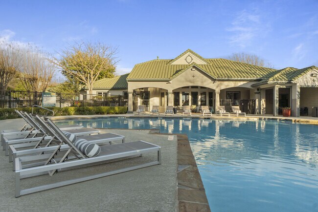 Siena Apartments in Fort Worth, TX - Building Photo - Building Photo