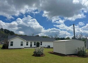 166 Meadow Ln in Ashburn, GA - Building Photo - Building Photo