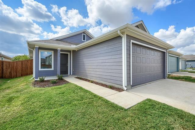 4117 Equestrian Dr in Aubrey, TX - Building Photo - Building Photo
