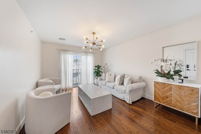 property at 308 S Park St