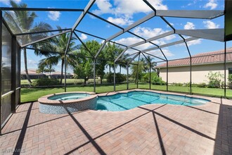 4205 Amelia Wy in Naples, FL - Building Photo - Building Photo