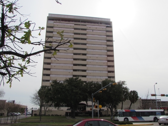 Conquistador High Rise Apartments in Houston, TX - Building Photo - Building Photo