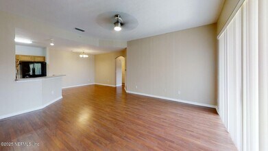 785 Oakleaf Plantation Pkwy in Orange Park, FL - Foto de edificio - Building Photo