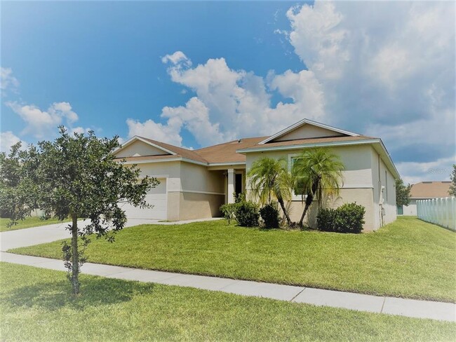 2971 Boating Boulevard in Kissimmee, FL - Foto de edificio - Building Photo