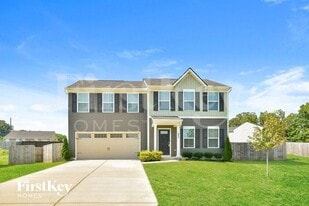 111 Norwich Ct in La Vergne, TN - Building Photo