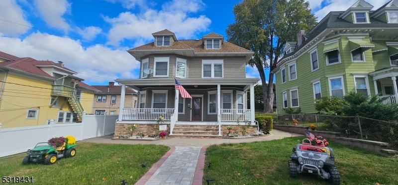 172 S Morris St in Dover, NJ - Building Photo