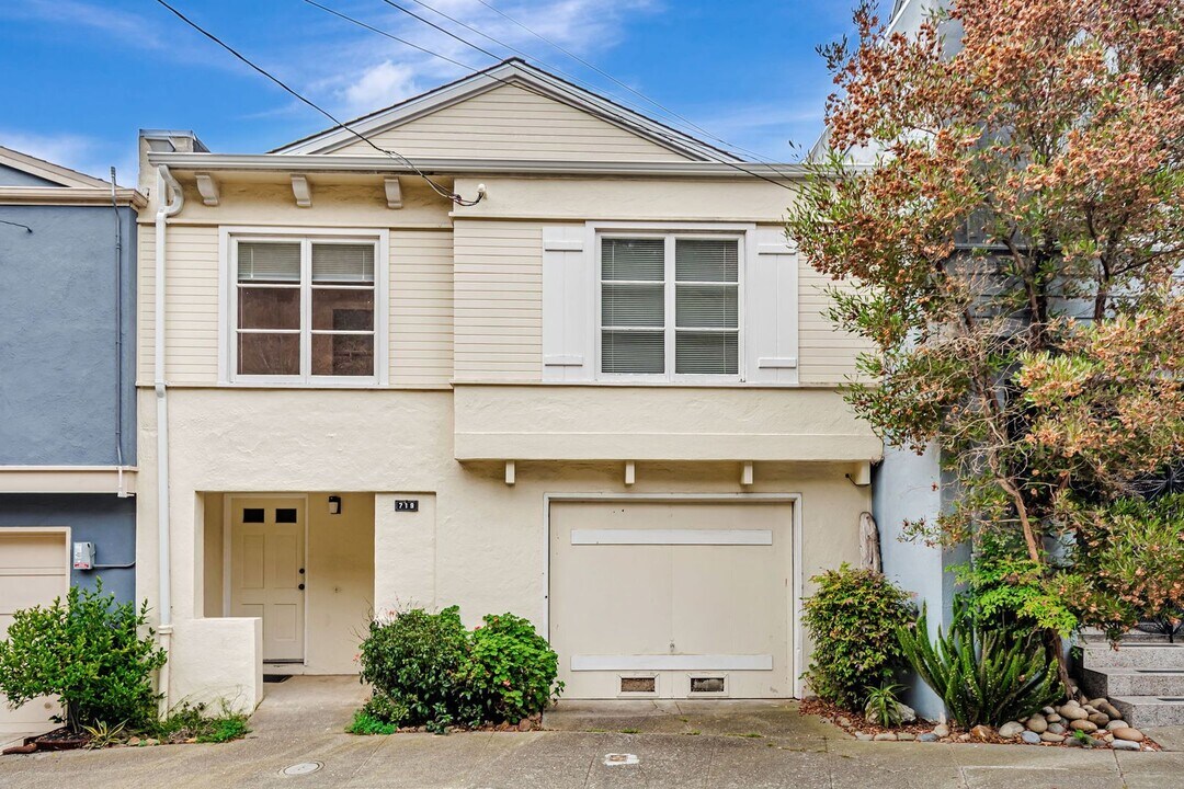 719 Foerster St in San Francisco, CA - Building Photo