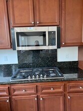 1456 Hidden Ranch Dr in Simi Valley, CA - Foto de edificio - Building Photo