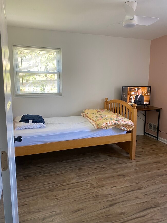 property at 3107 S Fox St