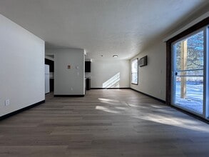 2263 Imperial Ln in Green Bay, WI - Building Photo - Building Photo