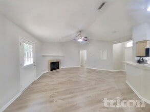 2024 Farm Way in Middleburg, FL - Foto de edificio - Building Photo