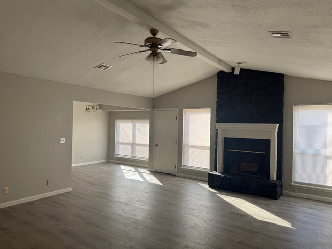 1716 N Butternut Ave in Broken Arrow, OK - Building Photo - Building Photo