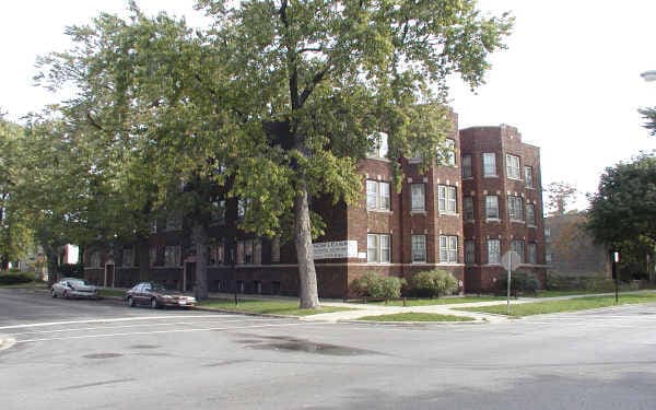 8001-8003 S Dobson Ave in Chicago, IL - Building Photo