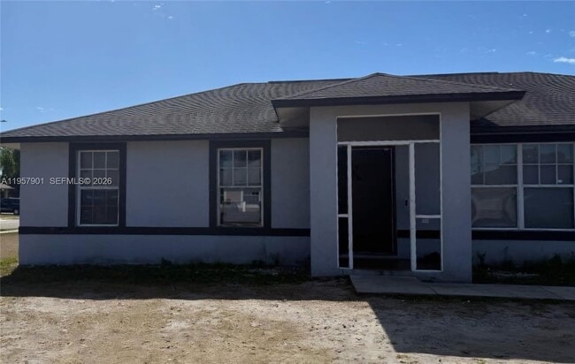 3241 Willin St in Ft. Myers, FL - Building Photo - Building Photo