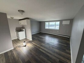 13540 Superior Rd, Unit 103 in East Cleveland, OH - Building Photo
