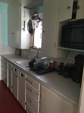 1275 Jackson St in Eugene, OR - Foto de edificio - Building Photo