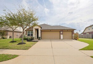 9960 Golden Field Ln in Brookshire, TX - Building Photo