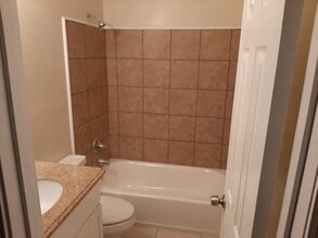 2620 Angelique Dr in Violet, LA - Building Photo - Building Photo