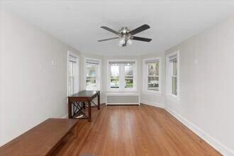 5701 N Washtenaw Ave in Chicago, IL - Building Photo - Building Photo