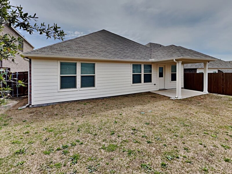 2406 Lalun Lane in Forney, TX - Building Photo