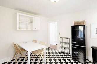 1212 Meriwether St in Charlottesville, VA - Building Photo - Building Photo