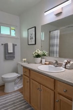 39 Jade Ct, Unit 4 in Novato, CA - Foto de edificio - Building Photo