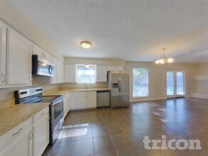 4208 Middlebrook Dr in Arlington, TX - Foto de edificio - Building Photo