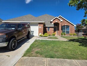 4110 Maple Shade Ave in Sachse, TX - Building Photo - Building Photo