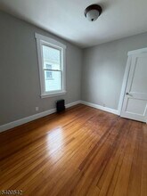 8 N 12th St in Hawthorne, NJ - Building Photo - Building Photo