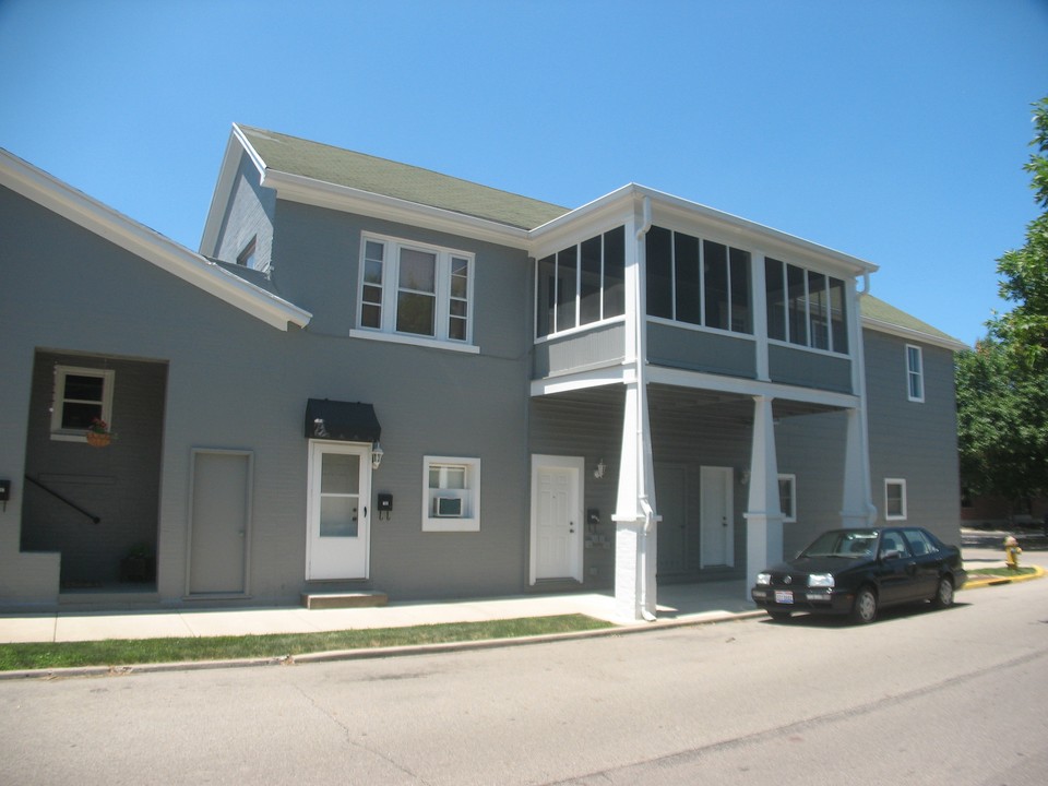 West Street Apartments in Troy, OH - Building Photo