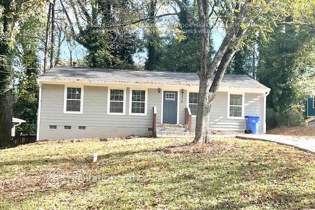 property at 212 Glenrose Cir SW