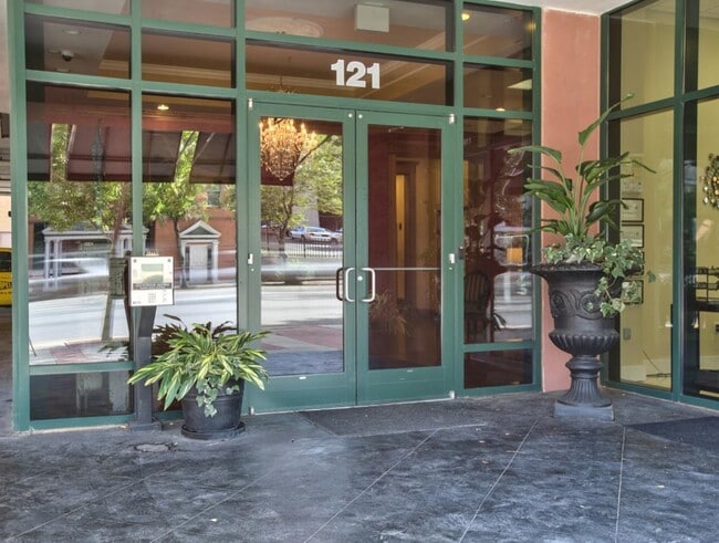 121 N MONROE Unit 8010 St in Tallahassee, FL - Building Photo - Building Photo