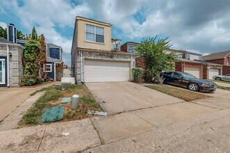 919 Fairbanks Cir in Duncanville, TX - Building Photo - Building Photo