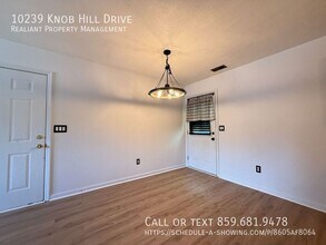 10239 Knob Hill Dr in Florence, KY - Building Photo - Building Photo