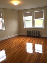 2035 Commonwealth Ave, Unit 4 in Boston, MA - Building Photo - Building Photo