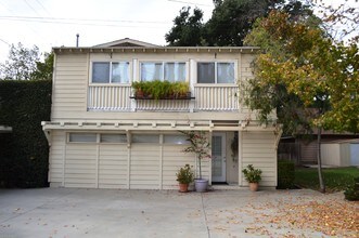 424 Concord Ave in Monrovia, CA - Foto de edificio - Building Photo